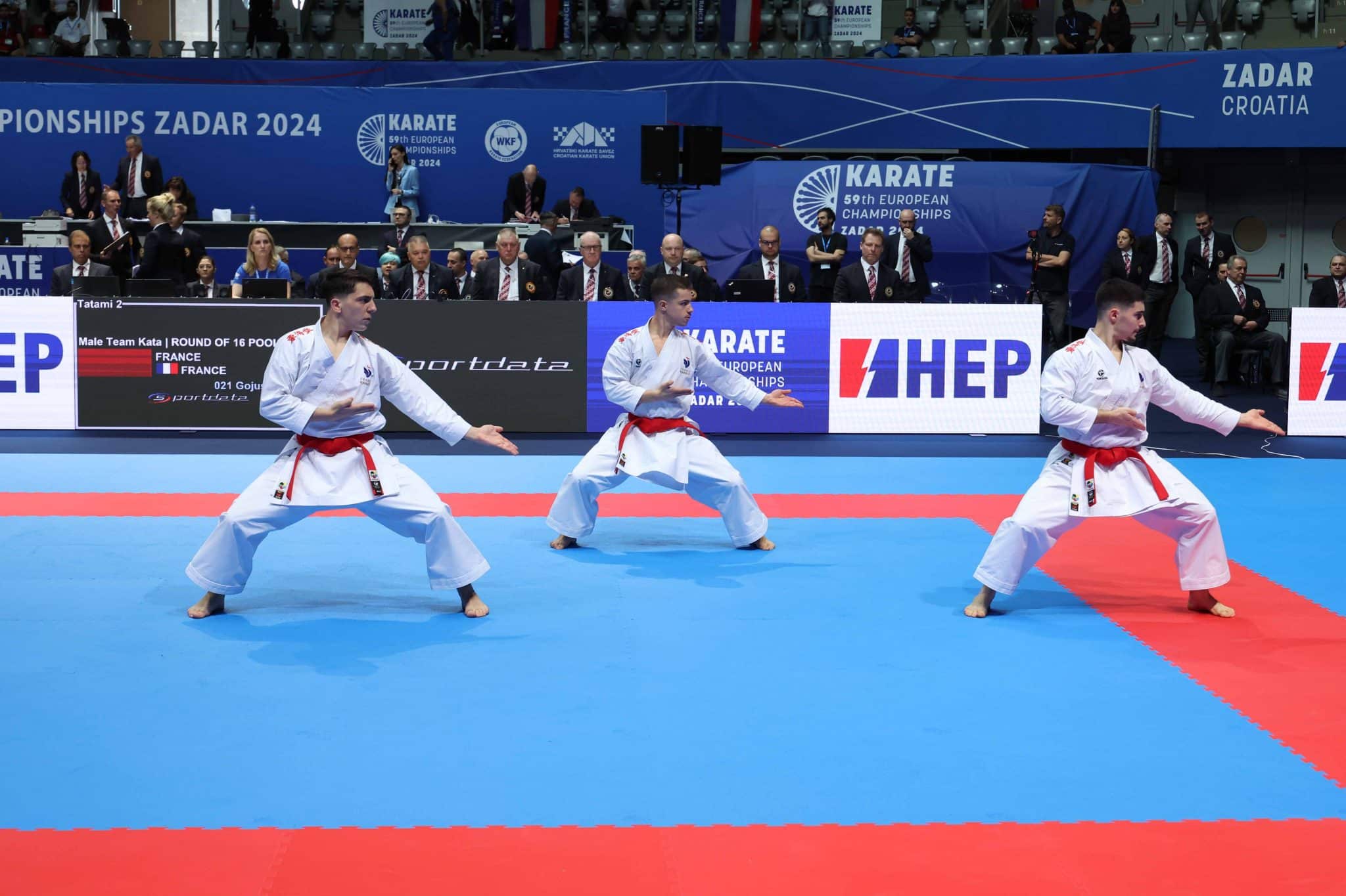 ©Denis Boulanger - L'équipe kata hommes en huitième de finale 